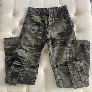 SHEIN Women's Camo Cargo Jeans - Green/Brown